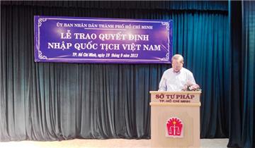 Trình tự, thủ tục xin nhập quốc tịch Việt Nam cho người nước ngoài