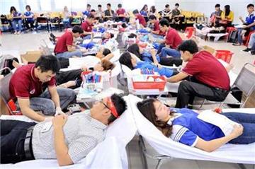 Quyền lợi của người hiến máu tình nguyện theo quy định của pháp luật