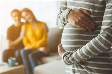 5 khoản bắt buộc phải trả khi nhờ mang thai hộ