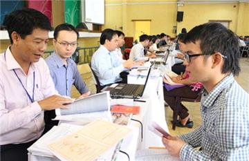 Viên chức được chuyển sang công chức mà không cần thi tuyển?