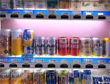Bán rượu, bia bằng máy bán hàng tự động bị phạt đến 5 triệu đồng