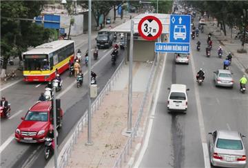Hà Nội: "Đi nhầm" vào làn đường BRT bị phạt bao nhiêu tiền?