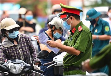 Mẫu giấy đi đường mới nhất ở Hà Nội hiện nay là mẫu nào?