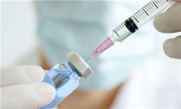 Tiêm nhầm vắc xin Covid-19 cho trẻ, cán bộ y tế bị xử lý thế nào?