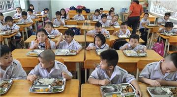 Học sinh tiểu học có bắt buộc phải học bán trú?