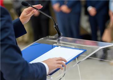 Đảng viên xin ra khỏi Đảng: Đối tượng, thủ tục thế nào?