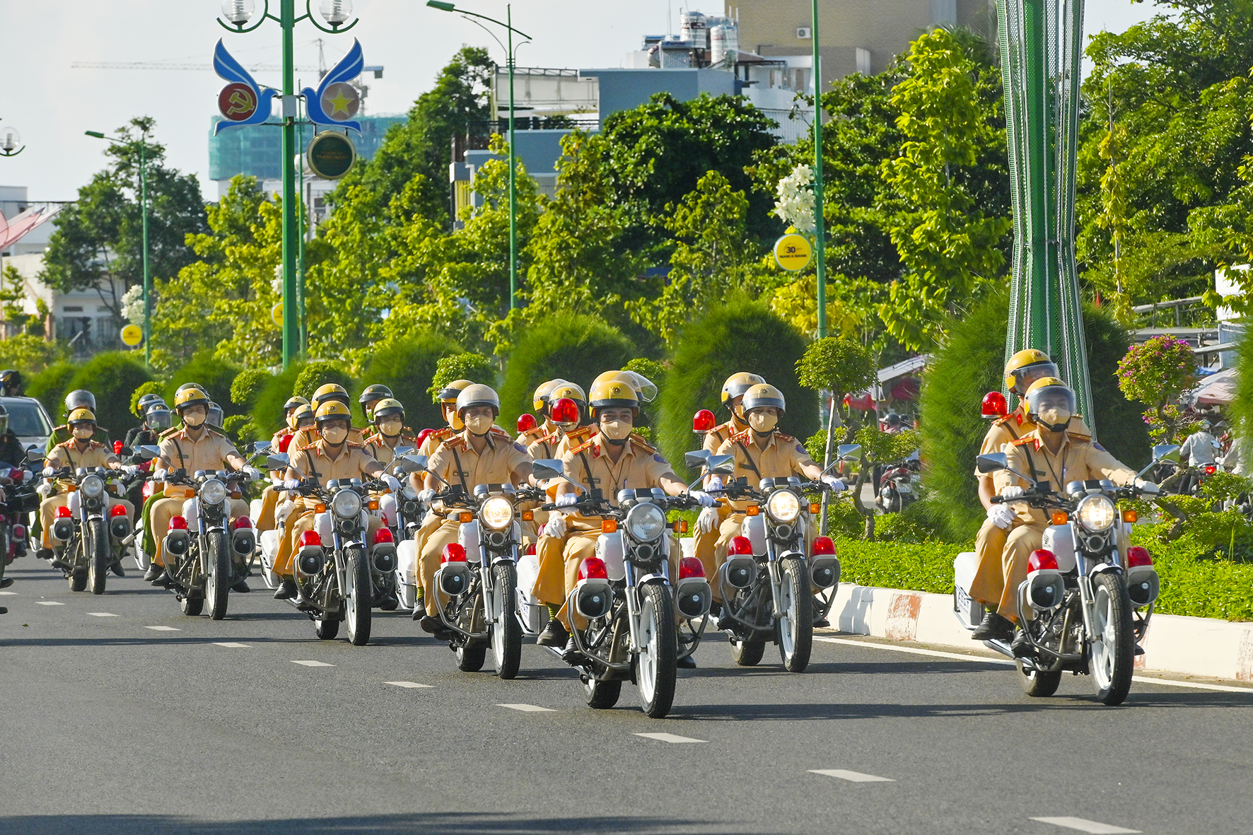 chuyên đề của cảnh sát giao thông là gì người dân không được đề nghị xem chuyên đề khi làm việc trực tiếp với CSGT