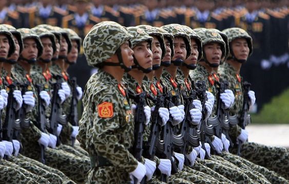 Lực lượng thi hành thiết quân luật là lực lượng tổng hợp