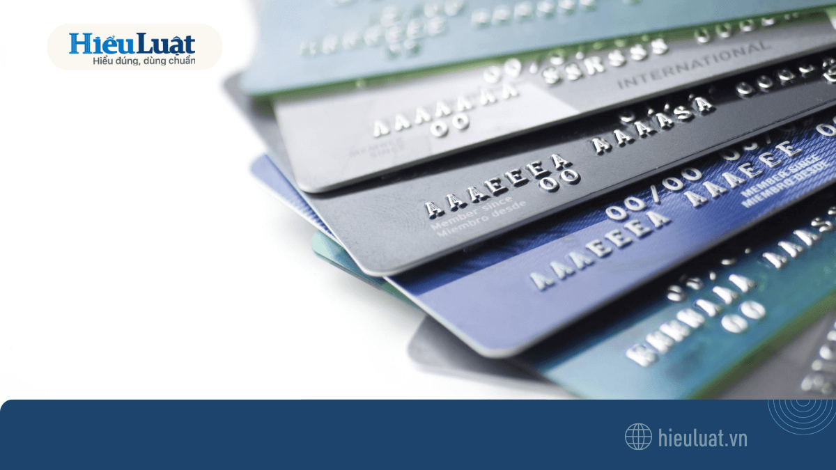 nhận trợ cấp qua thẻ ATM Người lao động có thể nhận trợ cấp qua thẻ ATM chứ không cần đến ngân hàng