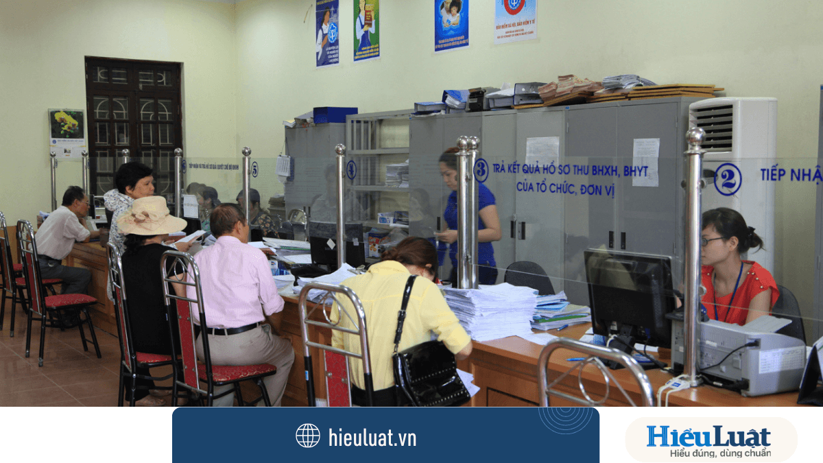 nộp hồ sơ bảo hiểm thất nghiệp Người lao động có thể nộp hồ sơ bảo hiểm thất nghiệp trực tiếp hoặc online