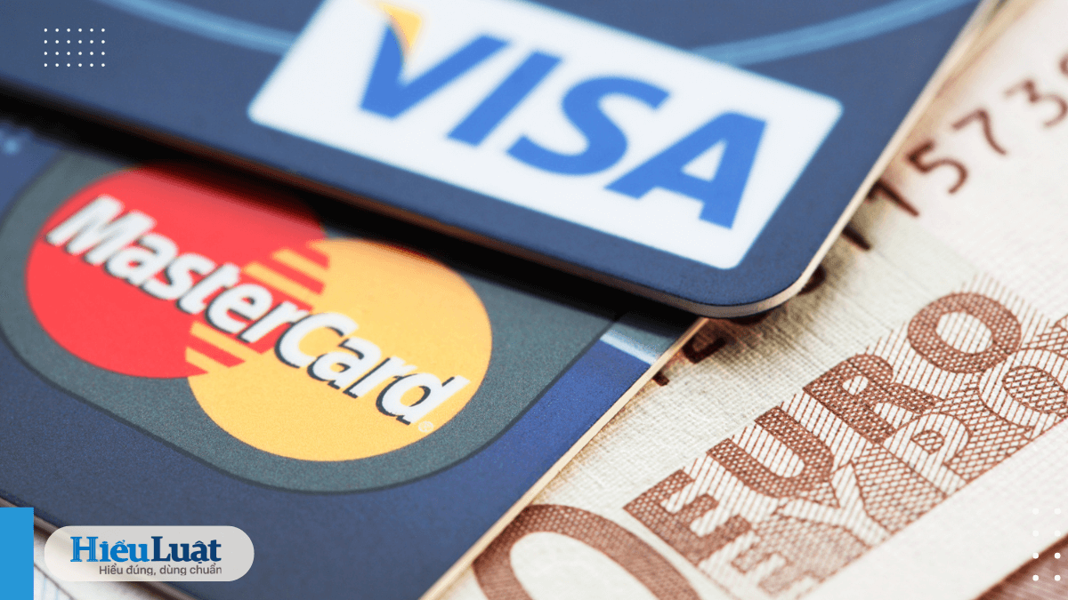 thẻ visa là gì sử dụng thẻ visa thường mất phí hàng tháng