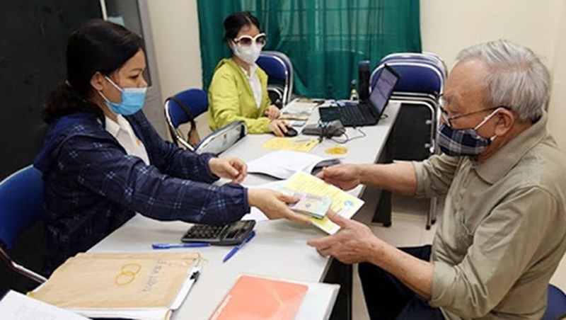 Tính lương hưu hàng tháng ra sao khi vừa tham gia BHXH bắt buộc vừa tham gia BHXH tự nguyện