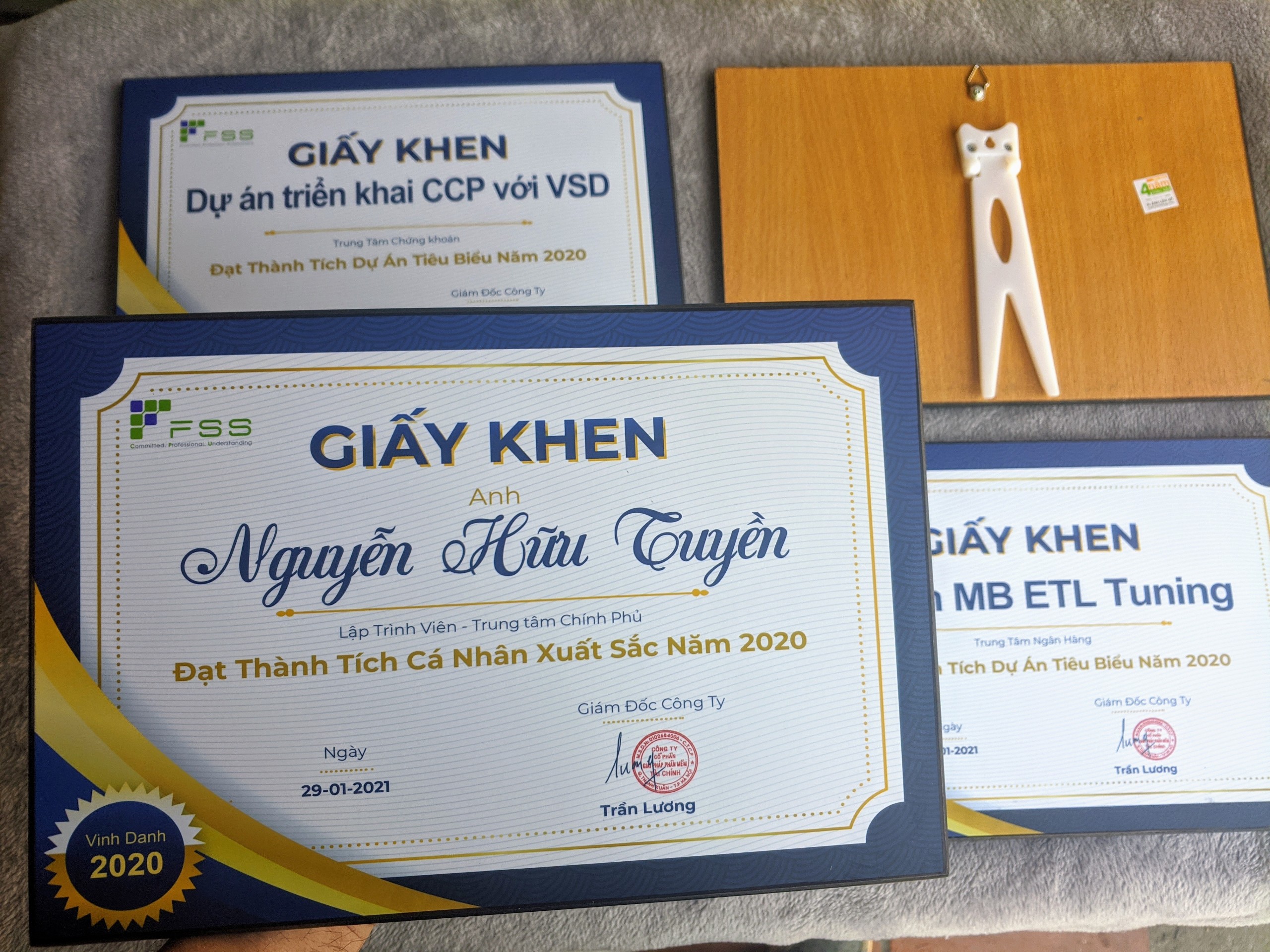 Tiêu chuẩn được nhận Giấy khen