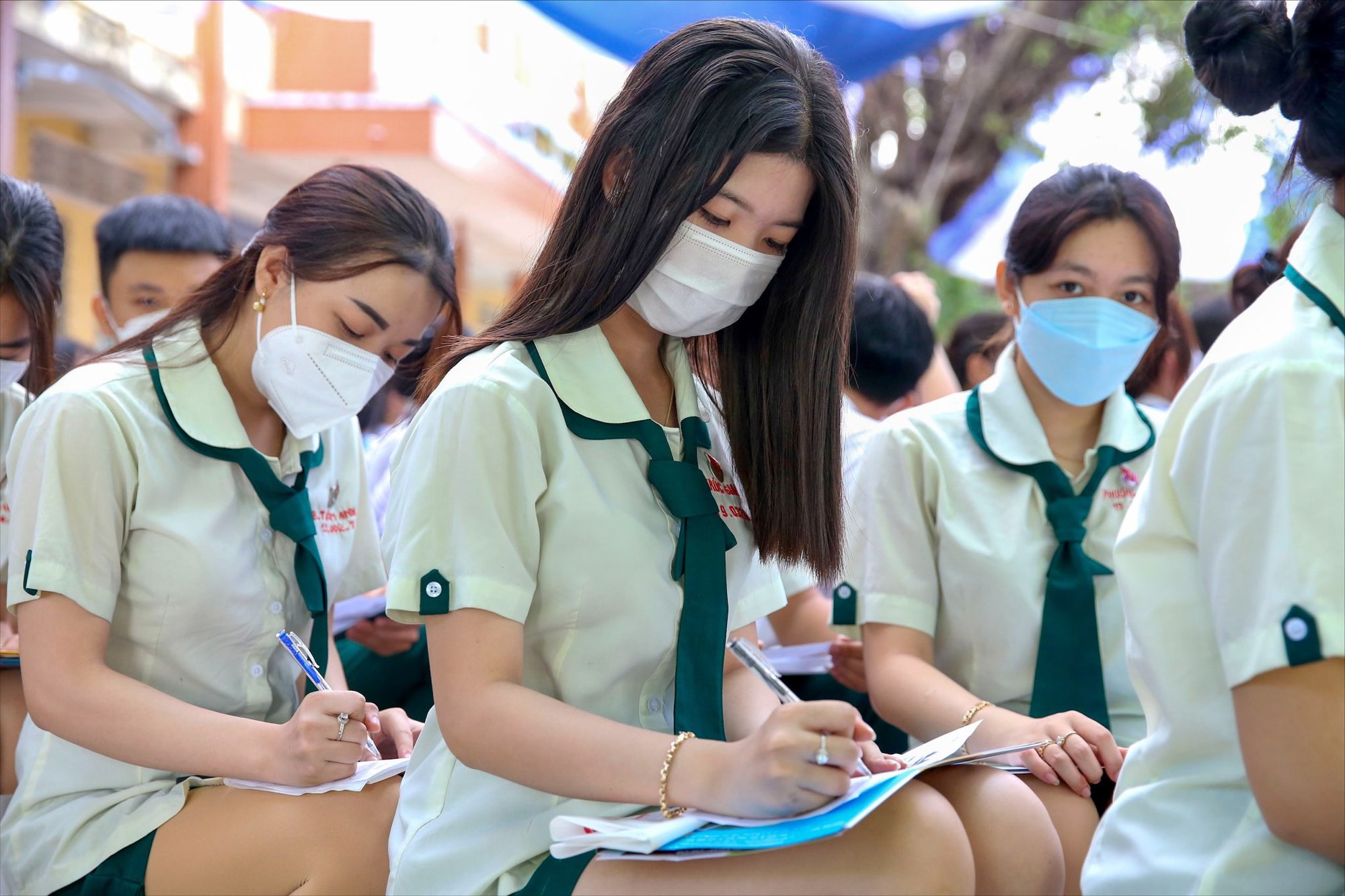 học phí đại học 2023 Những đối tượng miễn giảm học phí đại học mới nhất