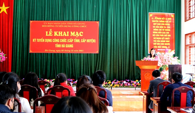 Điều kiện để trở thành công chức cấp huyện