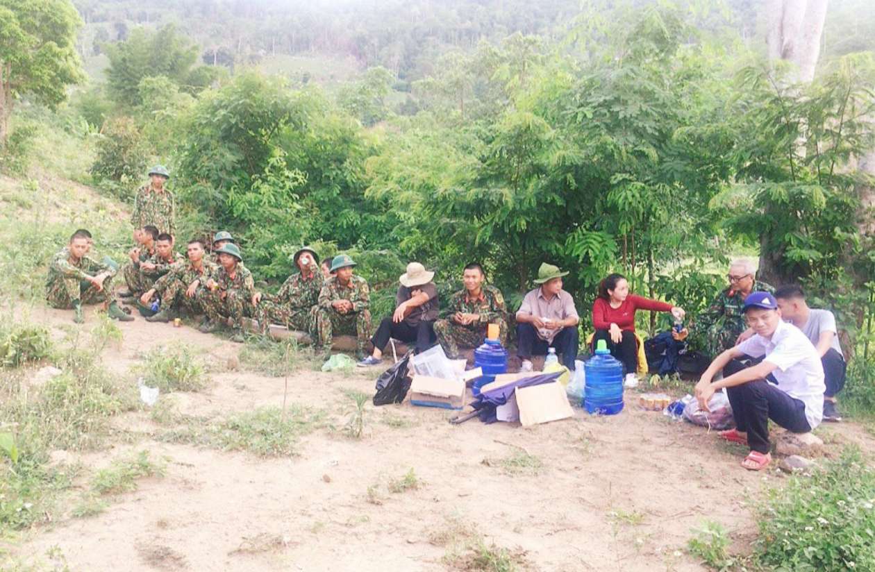 Thủ tục nhận hỗ trợ khi đi tìm mộ liệt sĩ như thế nào?