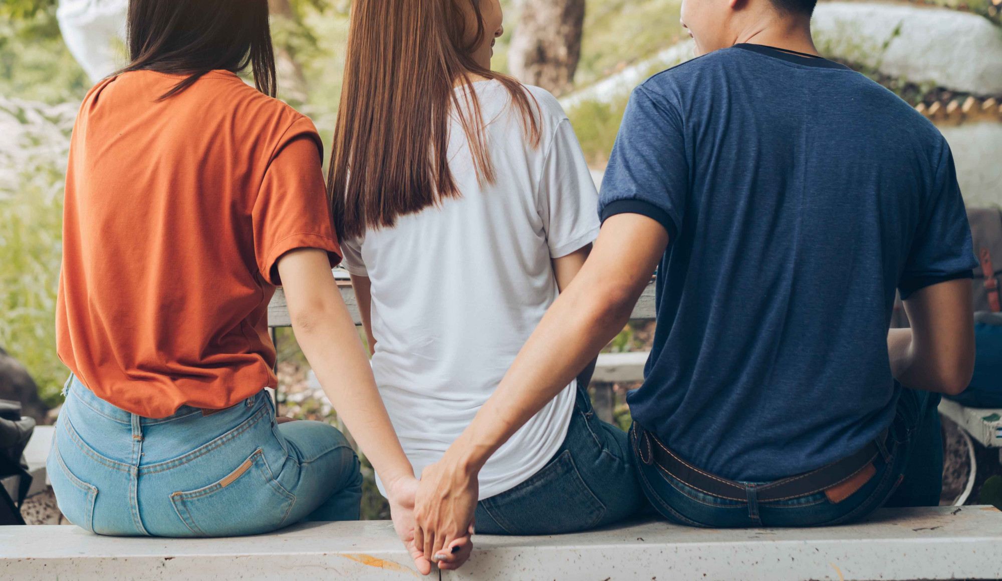 vi phạm về hôn nhân gia đình khiến Đảng viên bị khai trừ  Đảng viên vi phạm chế độ 1 vợ 1 chồng có bị truy cứu trách nhiệm hình sự?