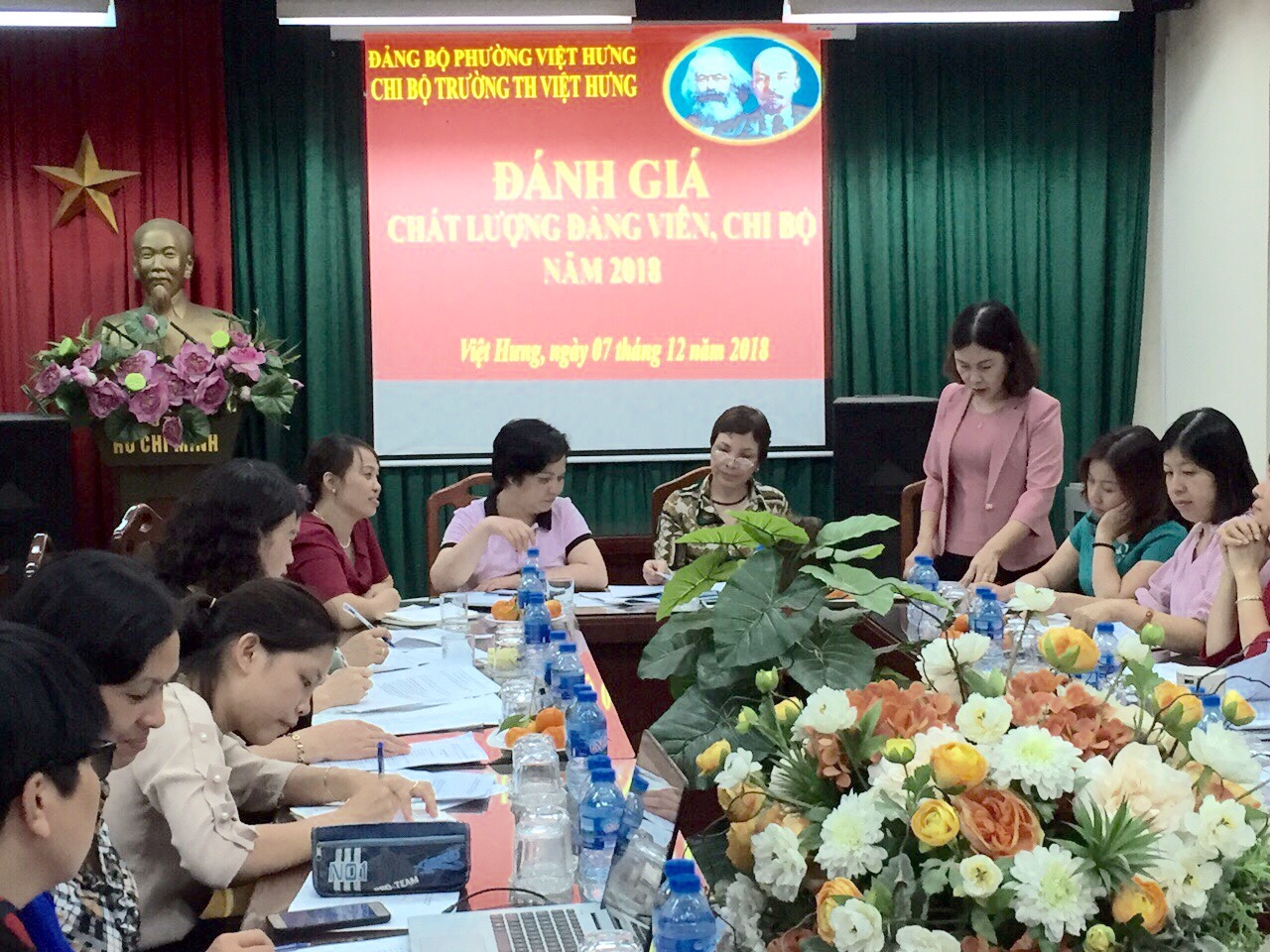 Góp ý đảng viên cuối năm là gì?