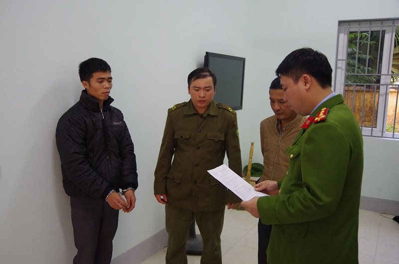 Ai có quyền tạm giữ người?