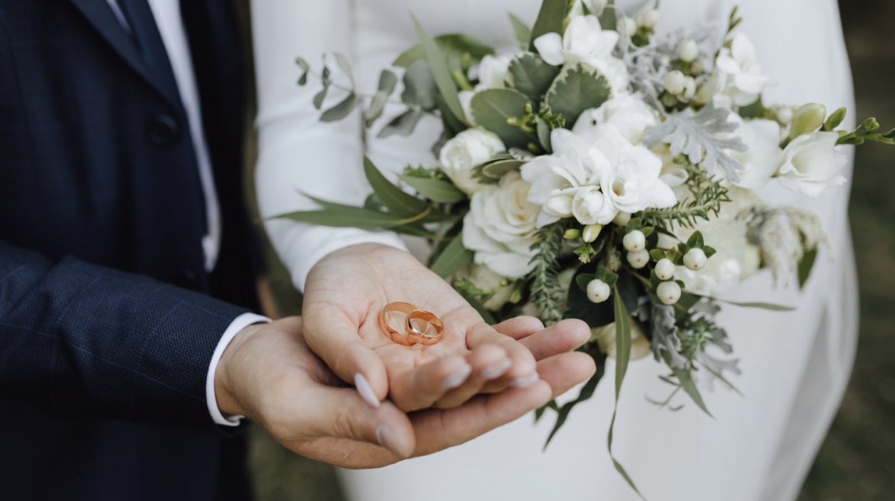 đảng viên kết hôn với người nước ngoài Đảng viên kết hôn với người nước ngoài được không?