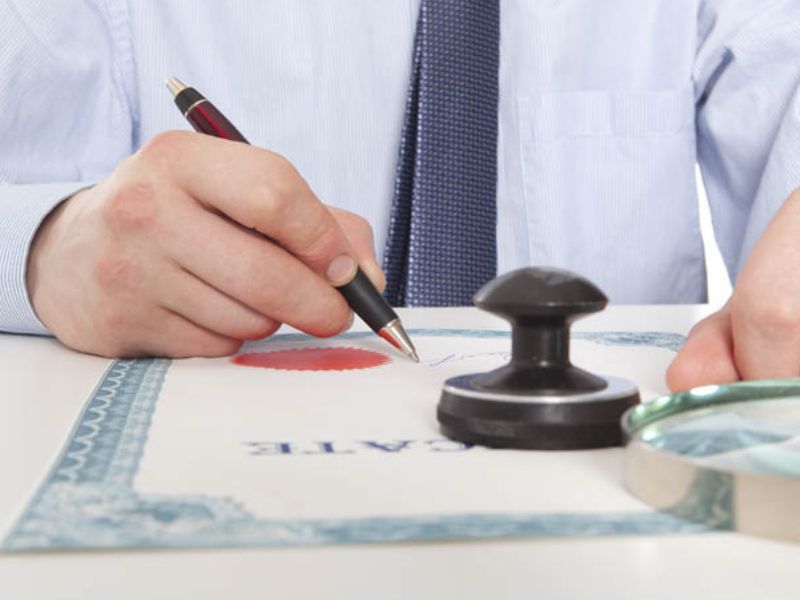 Văn bản từ chối nhận di sản thừa kế cần công chứng không