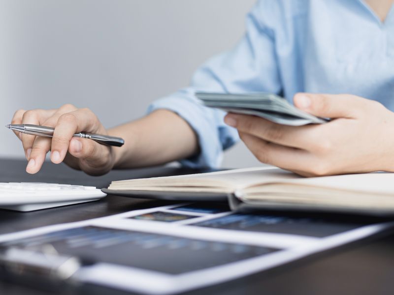 Cách tính tiền lương dạy thêm giờ của giáo viên