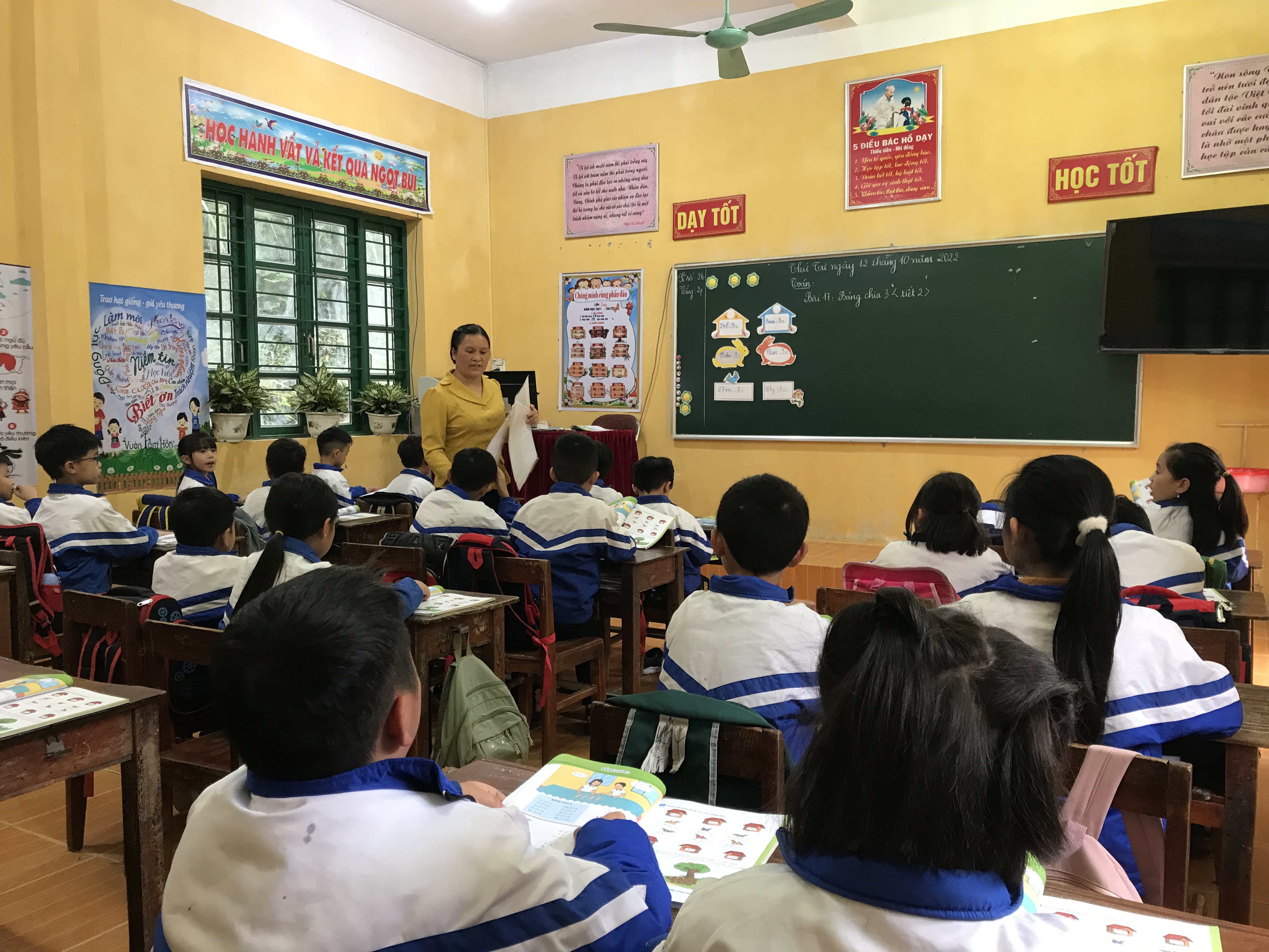 Số giờ dạy trong tuần của giáo viên tập sự