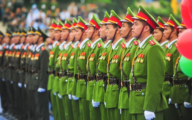 Thời gian công tác để tính chế độ nghỉ hưu trước tuổi trong CAND