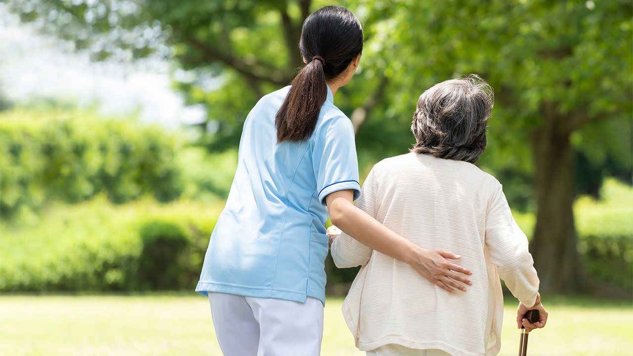 Giảm trừ gia cảnh cho bố mẹ Giảm trừ gia cảnh bố mẹ cần giấy tờ gì?