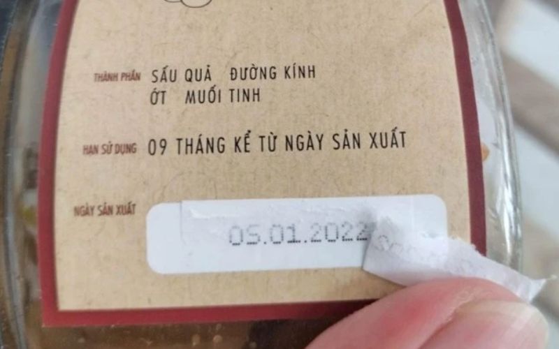 Có thể ghi ngày sản xuất và hạn sử dụng hàng hóa trên vị trí khác của hàng hóa