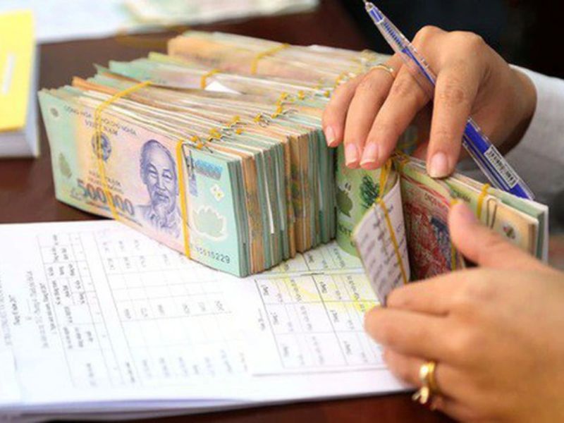 Người lao động bị đuổi việc được nhận tiền lương