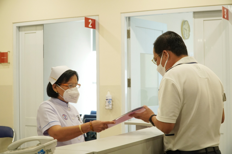 Xin nghỉ phép vì đi khám bệnh