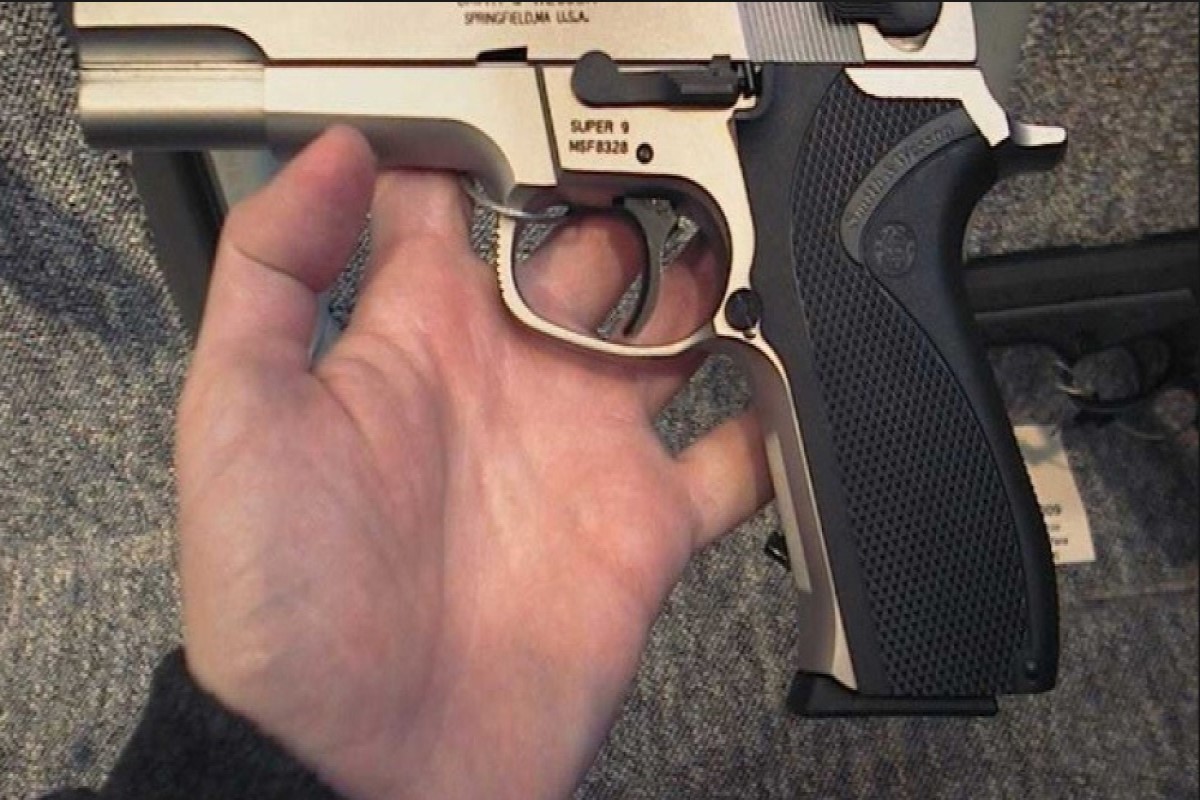 Hình ảnh súng ngắn Jericho 941 do Việt Nam sản xuất