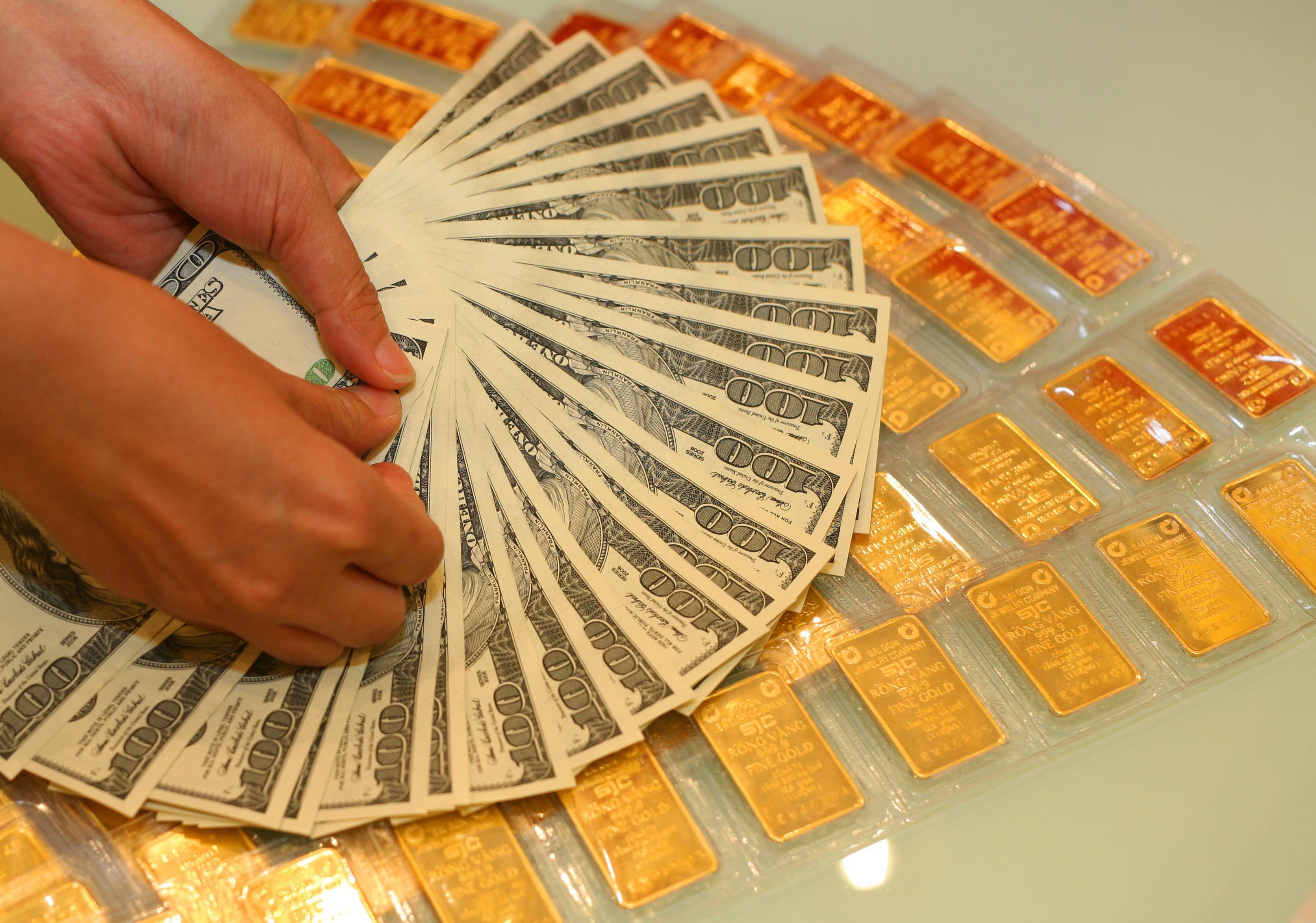 đặt cọc bằng vàng Đặt cọc bằng ngoại tệ được không?