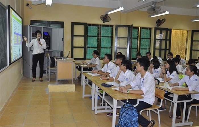 Giáo dục thường xuyên khác gì với giáo dục phổ thông?