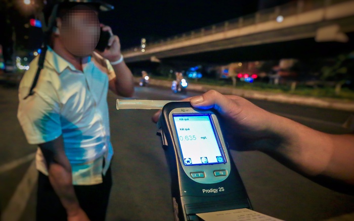 phương tiện thiết bị kỹ thuật nghiệp vụ Ai được trang bị phương tiện thiết bị kỹ thuật nghiệp vụ?