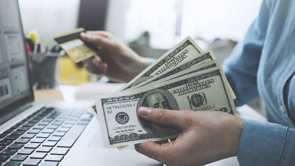 thủ tục mang tiền mặt nhập cảnh vào việt nam Mang tiền mặt về Việt Nam có phải đóng thuế không?