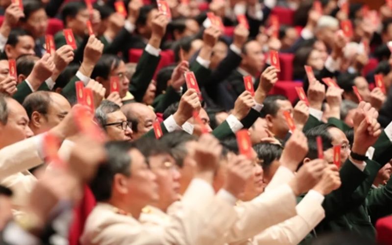 thời điểm công nhận đảng viên chính thức Thẩm quyền xét công nhận Đảng viên chính thức