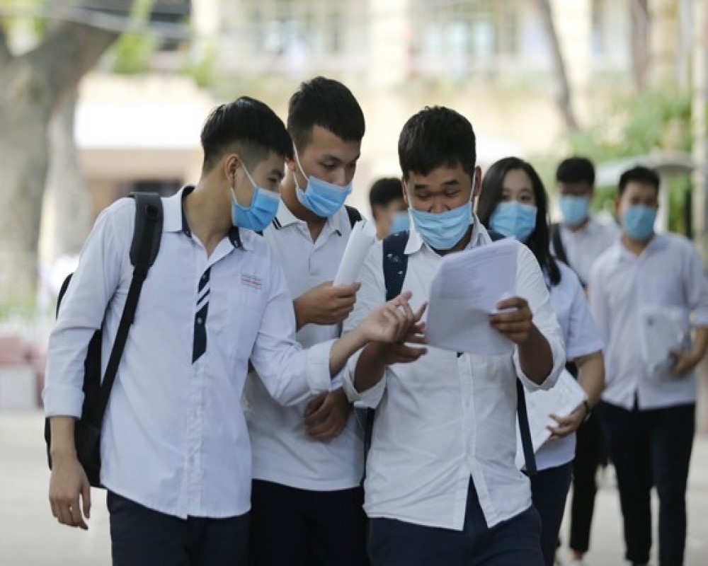 Học sinh có phải đi sinh hoạt hè? Không đi có bị hạ hạnh kiểm không?