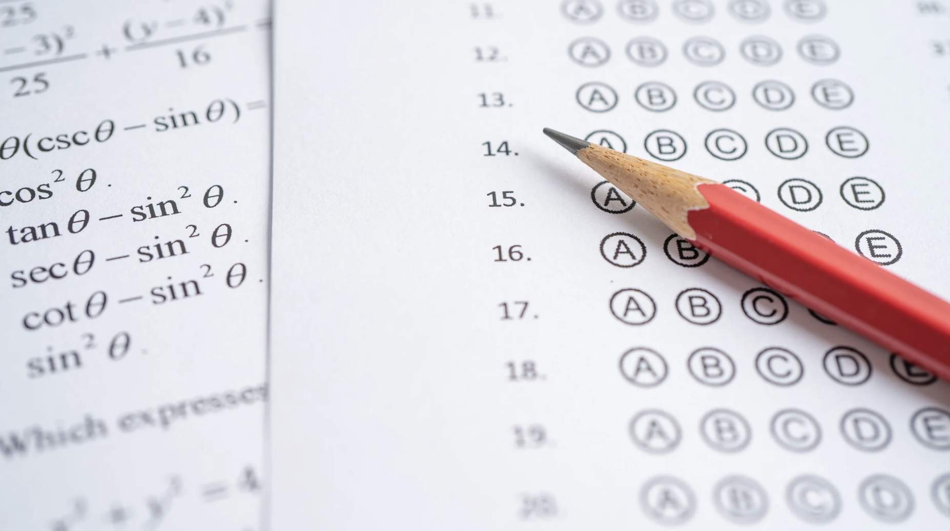 Quy định khi dự thi các bài thi trắc nghiệm hiện hành